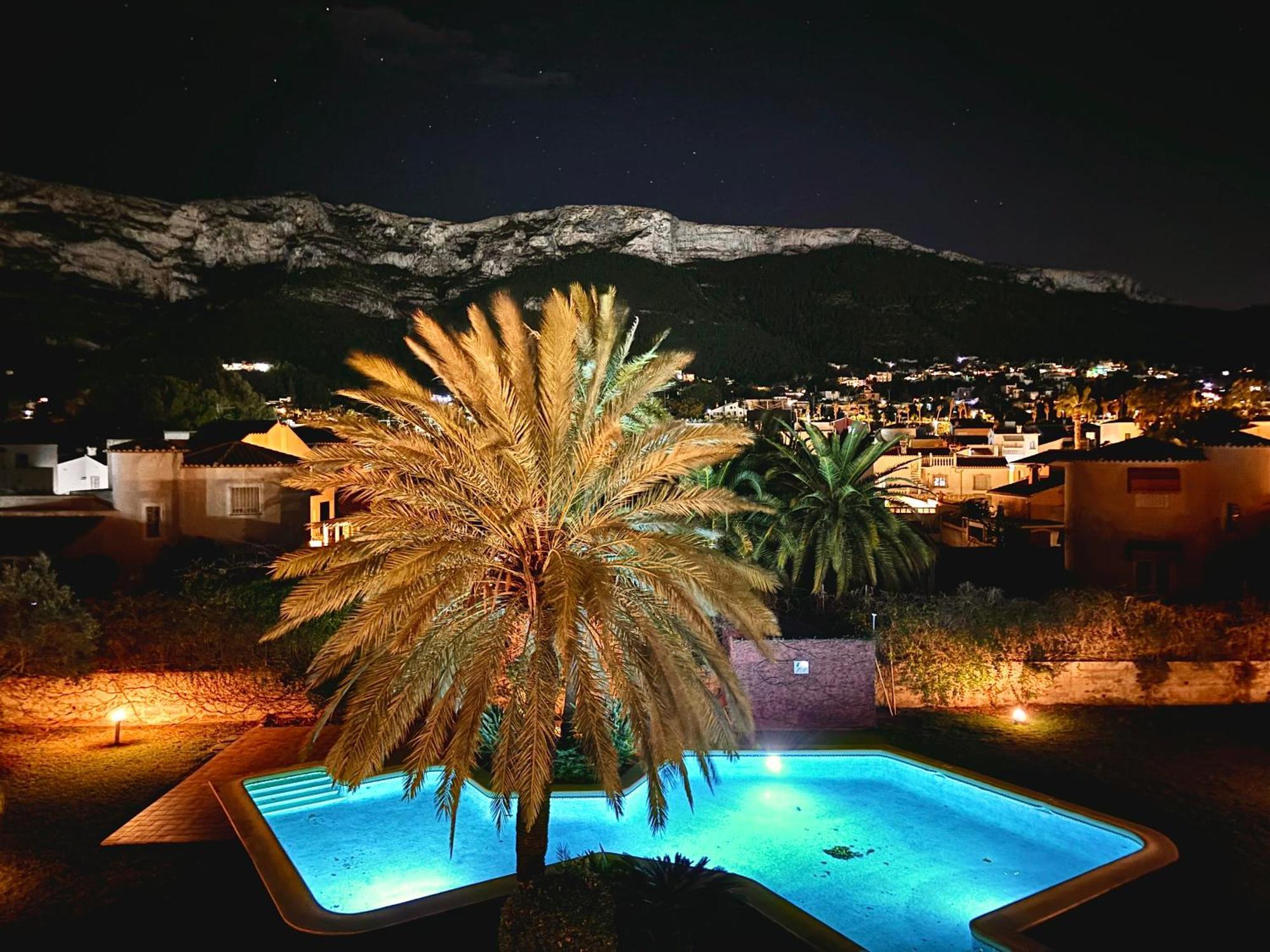 Hoteltype Penthouse 2 Beds, Parking, Wifi & Pool Stunning Views Denia Exterior photo